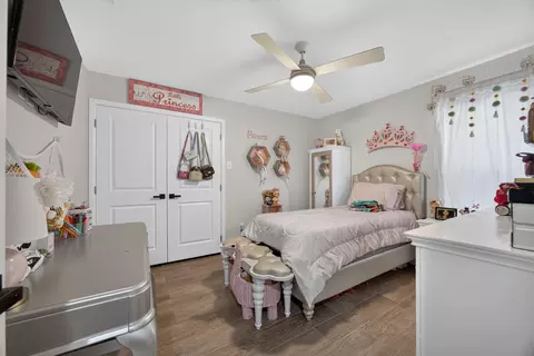 Bedroom - 1605 Belgian Blue Lp, Laredo, TX 78046 photo 2 of 3