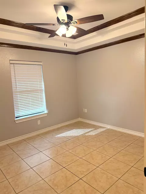 Bedroom - 116 Knoll Ave, Laredo, TX 78045 photo 2 of 2