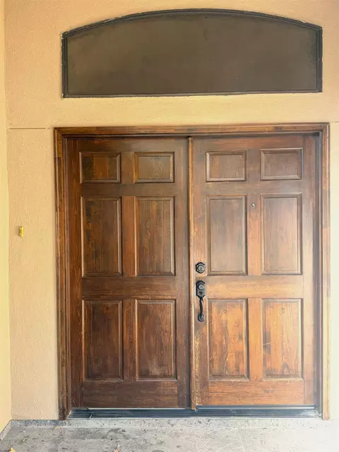 Entry Way - 116 Knoll Ave, Laredo, TX 78045 photo 2 of 5