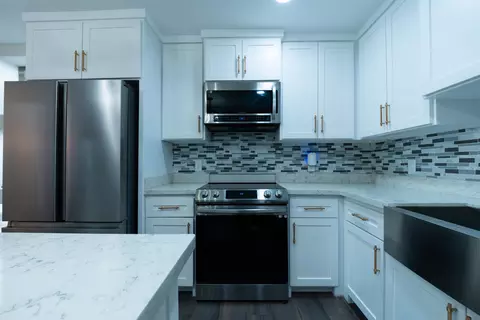 Kitchen - 624 Rockrose Dr, Laredo, TX 78046 photo 3 of 5
