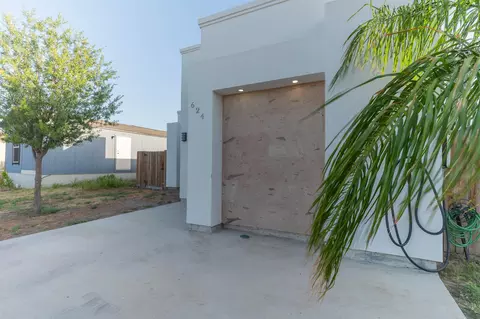 Exterior - 624 Rockrose Dr, Laredo, TX 78046 photo 2 of 7