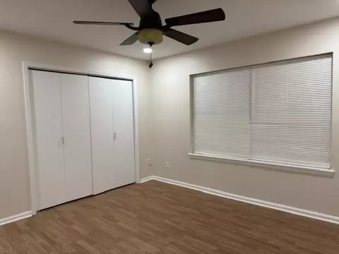 Other - 1300 Hillside Rd #8, Laredo, TX 78041 photo 3 of 5