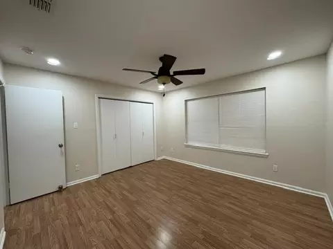 Bedroom - 1300 Hillside Rd #8, Laredo, TX 78041 photo 5 of 5