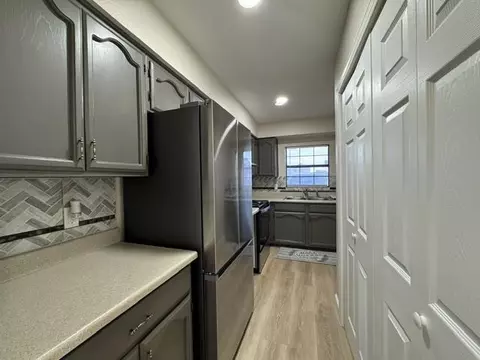Kitchen - 1300 Hillside Rd #8, Laredo, TX 78041 photo 5 of 5