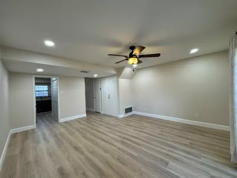 Living - 1300 Hillside Rd #8, Laredo, TX 78041 photo 8 of 10