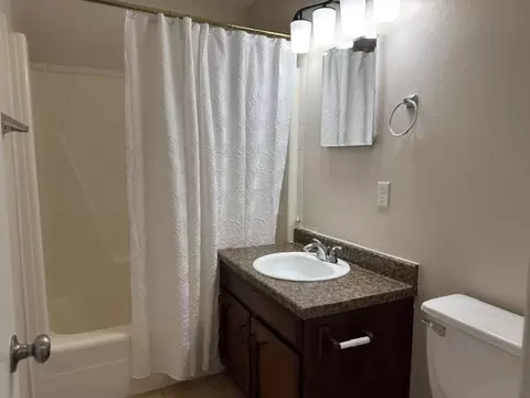 Bath - 1300 Hillside Rd #8, Laredo, TX 78041 photo 3 of 4
