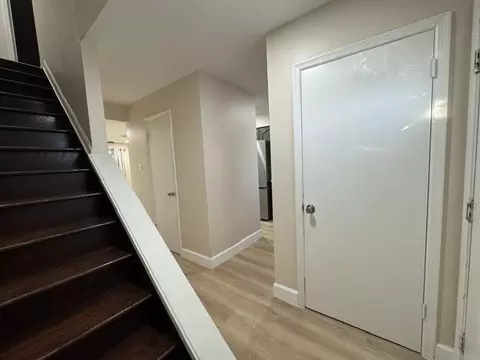 Entry Way - 1300 Hillside Rd #8, Laredo, TX 78041 photo 3 of 5