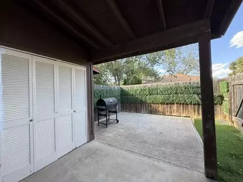Other - 1300 Hillside Rd #8, Laredo, TX 78041 photo 4 of 5