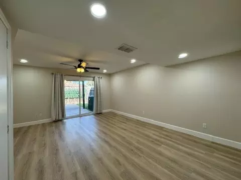 Living - 1300 Hillside Rd #8, Laredo, TX 78041 photo 4 of 10