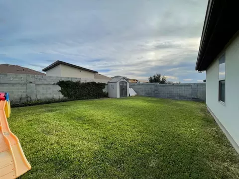 Exterior - 115 Calma Dr, Laredo, TX 78045 photo 5 of 7