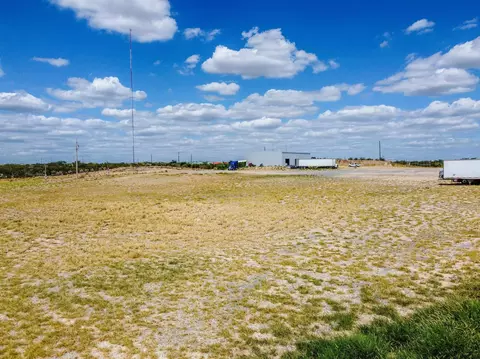 311 Chicote Rd, Laredo, TX 78045 photo 12