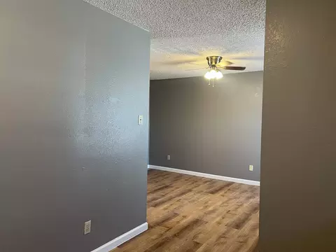 Entry Way - 4102 Eagle Pass Ave #3, Laredo, TX 78040 photo 1 of 2