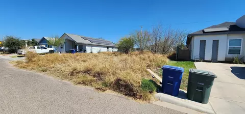 431 Riverview Dr, Laredo, TX 78046 photo 3