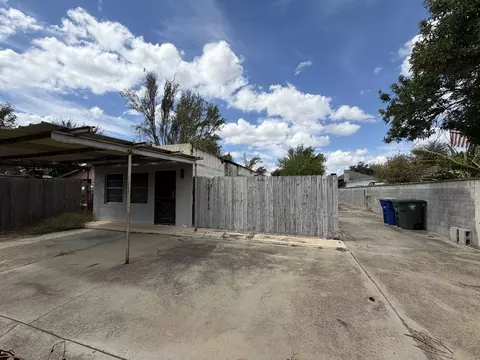 Exterior - 3310 E Fiesta Lp, Laredo, TX 78043 photo 2 of 8