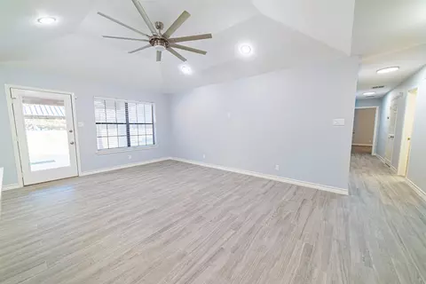 Living - 8655 Northridge Lp, Laredo, TX 78045 photo 2 of 3