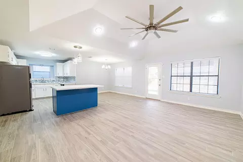 Living - 8655 Northridge Lp, Laredo, TX 78045 photo 1 of 3