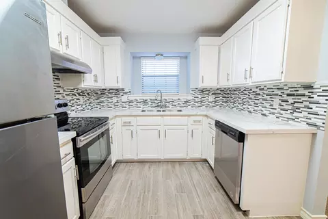 Kitchen - 8655 Northridge Lp, Laredo, TX 78045 photo 4 of 5