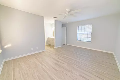 Bedroom - 8655 Northridge Lp, Laredo, TX 78045 photo 3 of 6