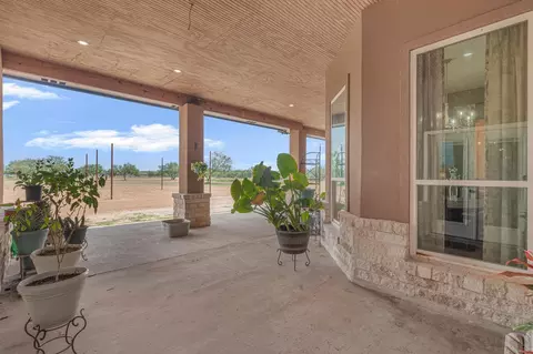 Exterior - 275 Jefferies Rd, Laredo, TX 78045 photo 6 of 8