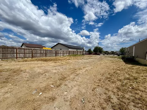 380 Riverhill Lp, Laredo, TX 78046 photo 7