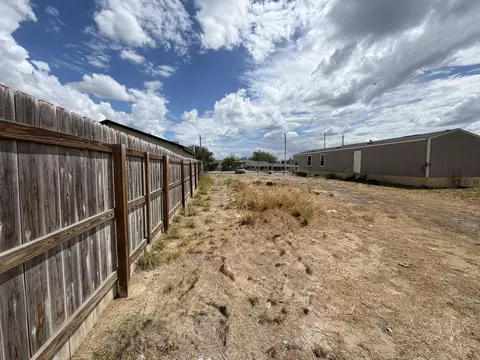 380 Riverhill Lp, Laredo, TX 78046 photo 8