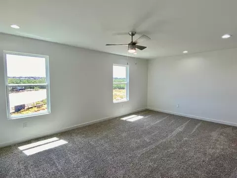 313 Deer Path Loop, Laredo, TX 78045 photo 8