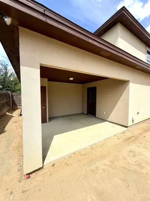 Exterior - 5519 Conroe St, Laredo, TX 78046 photo 5 of 5