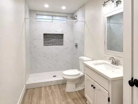 Bath - 1907 Plum St, Laredo, TX 78043 photo 1 of 1