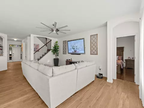 Living - 311 Sabal Loop, Laredo, TX 78045 photo 2 of 3