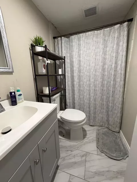 3426 Zamora Lp, Laredo, TX 78046 photo 8