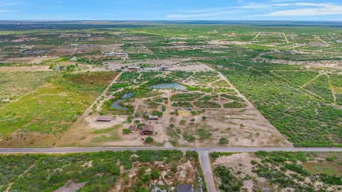 485 Las Lomas Rd, Laredo, TX 78043
