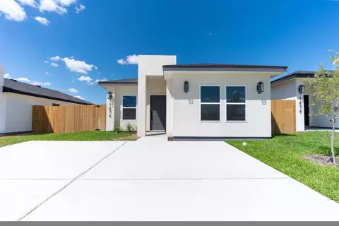 1634 Secretaria Ln, Laredo, TX 78041
