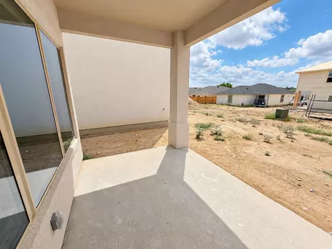Exterior - 808 Monasterio Dr, Laredo, TX 78046 photo 3 of 5