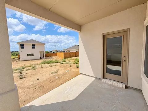 Exterior - 808 Monasterio Dr, Laredo, TX 78046 photo 4 of 5