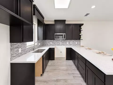 Kitchen - 808 Monasterio Dr, Laredo, TX 78046 photo 1 of 2