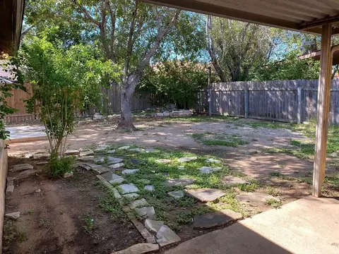 Exterior - 8617 Northridge Lp, Laredo, TX 78041 photo 5 of 6