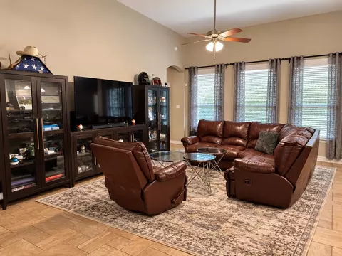 Living - 109 Pacifico Dr, Laredo, TX 78045 photo 1 of 2