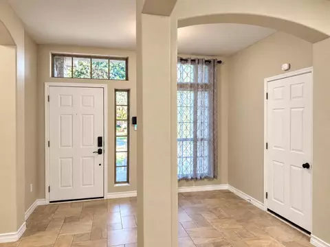 Entry Way - 109 Pacifico Dr, Laredo, TX 78045 photo 1 of 2