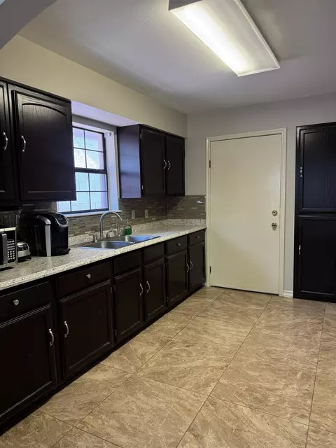 Kitchen - 8835 Liberty Lp, Laredo, TX 78045 photo 1 of 2