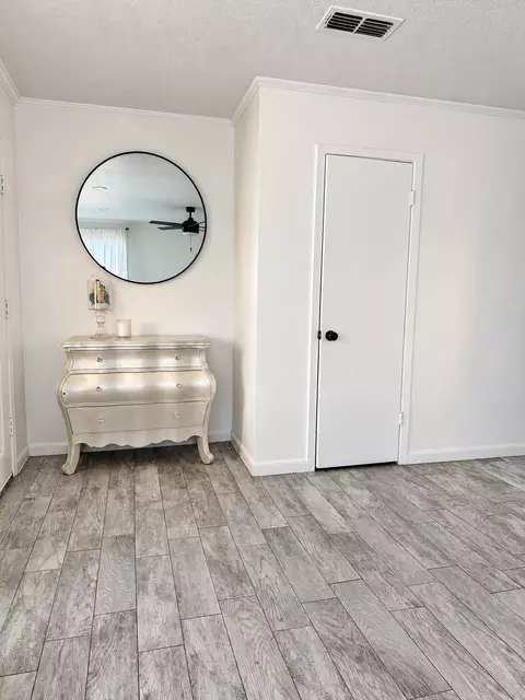 Entry Way - 606 Sunridge Lp, Laredo, TX 78041 photo 1 of 2