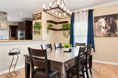 Dining - 301 Ladera Dr, Laredo, TX 78045 photo 4 of 4