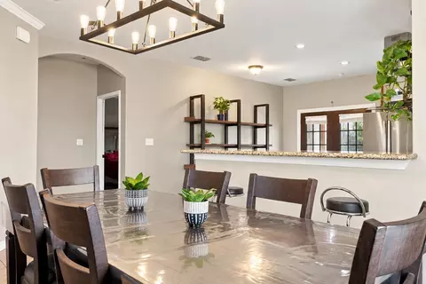 Dining - 301 Ladera Dr, Laredo, TX 78045 photo 3 of 4