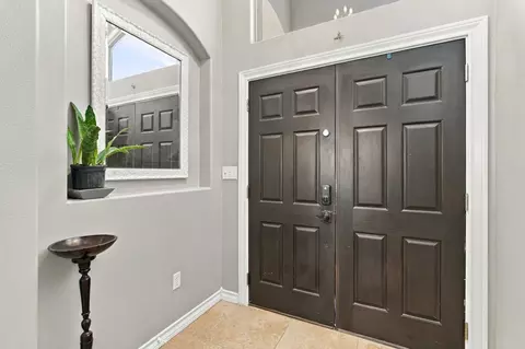 Entry Way - 301 Ladera Dr, Laredo, TX 78045 photo 1 of 2