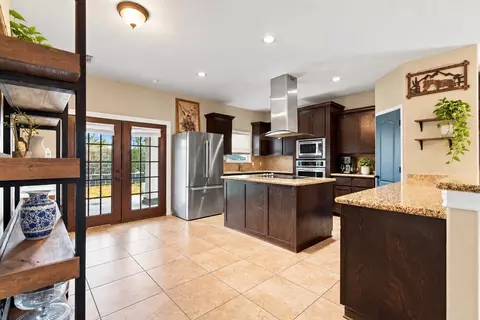 Kitchen - 301 Ladera Dr, Laredo, TX 78045 photo 1 of 6