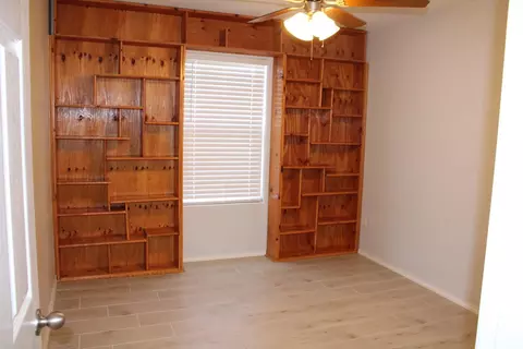 Bedroom - 405 Almeja Dr, Laredo, TX 78043 photo 1 of 2