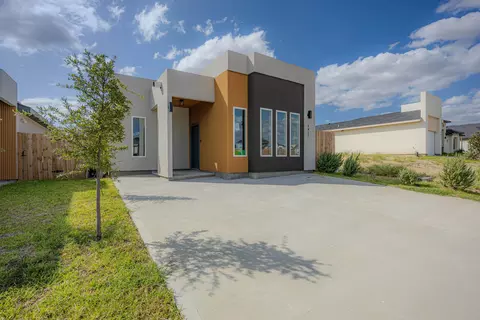 Exterior - 5017 Servando Dr, Laredo, TX 78046 photo 3 of 4