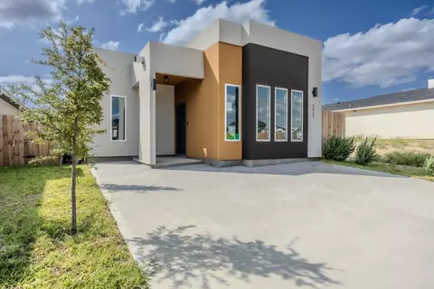 Exterior - 5017 Servando Dr, Laredo, TX 78046 photo 2 of 4