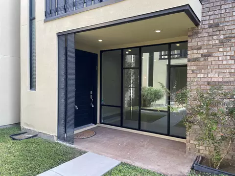 409 Shiloh Dr #2, Laredo, TX 78045