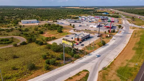 Ih 35 Frontage, Cotulla, TX 78014 photo 9