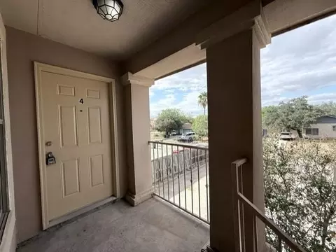 Exterior - 512 Norwich Lp #4, Laredo, TX 78045 photo 2 of 2